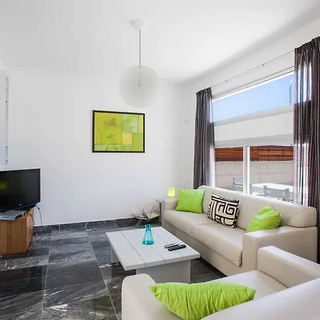 Villa Periwinkle