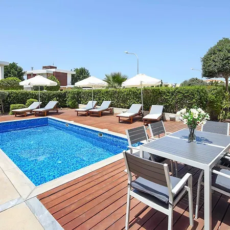Periwinkle Villa
